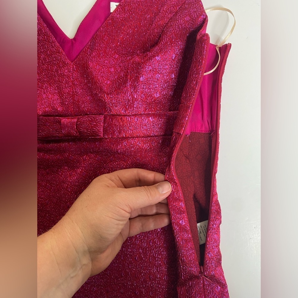 Trina Turk 'Loveliness' Metallic Jacquard Sleeveless Top, Pink Jewel Sz 8 - Picture 8 of 10